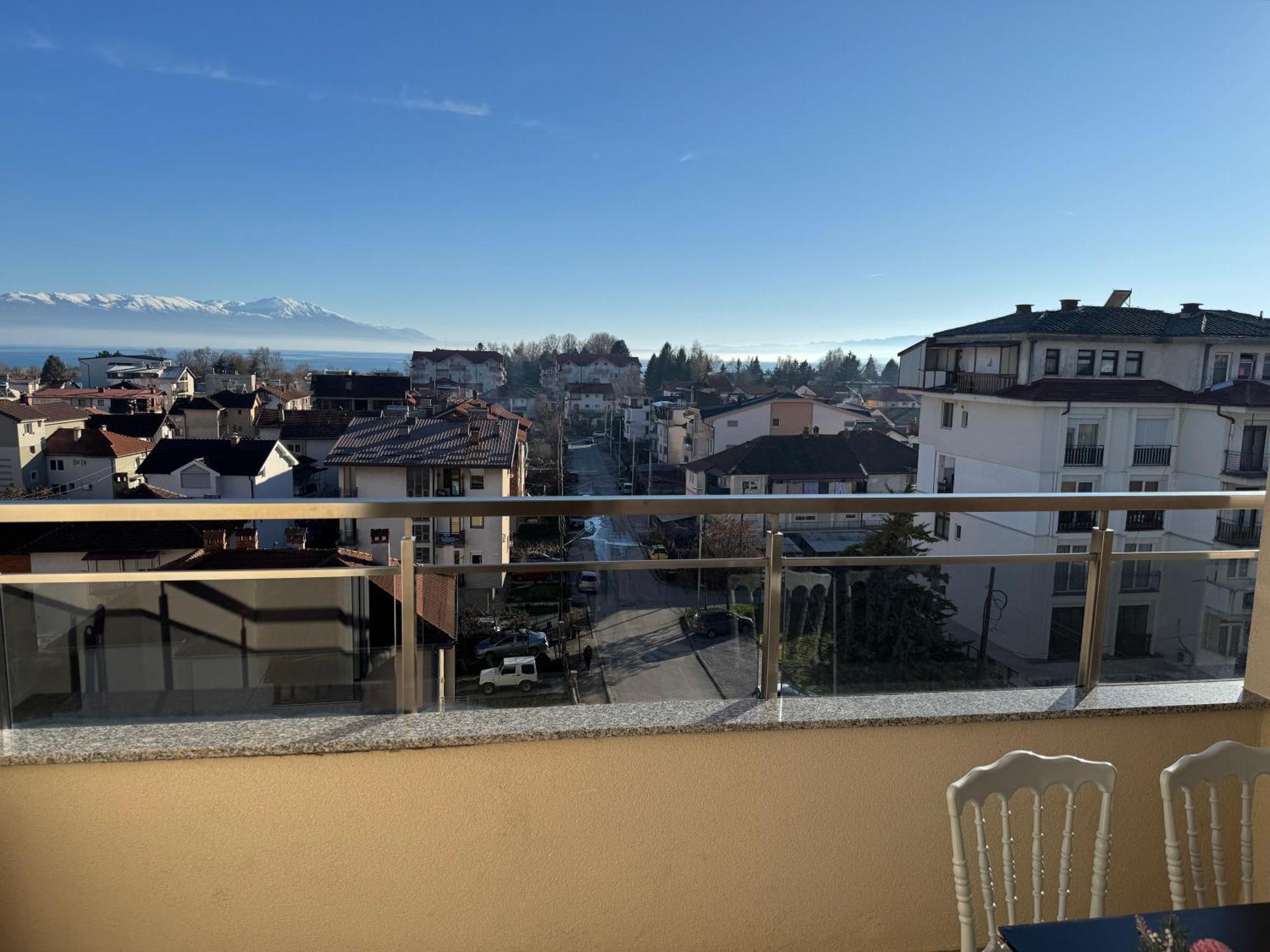 Hotel Majestic Struga Esterno foto