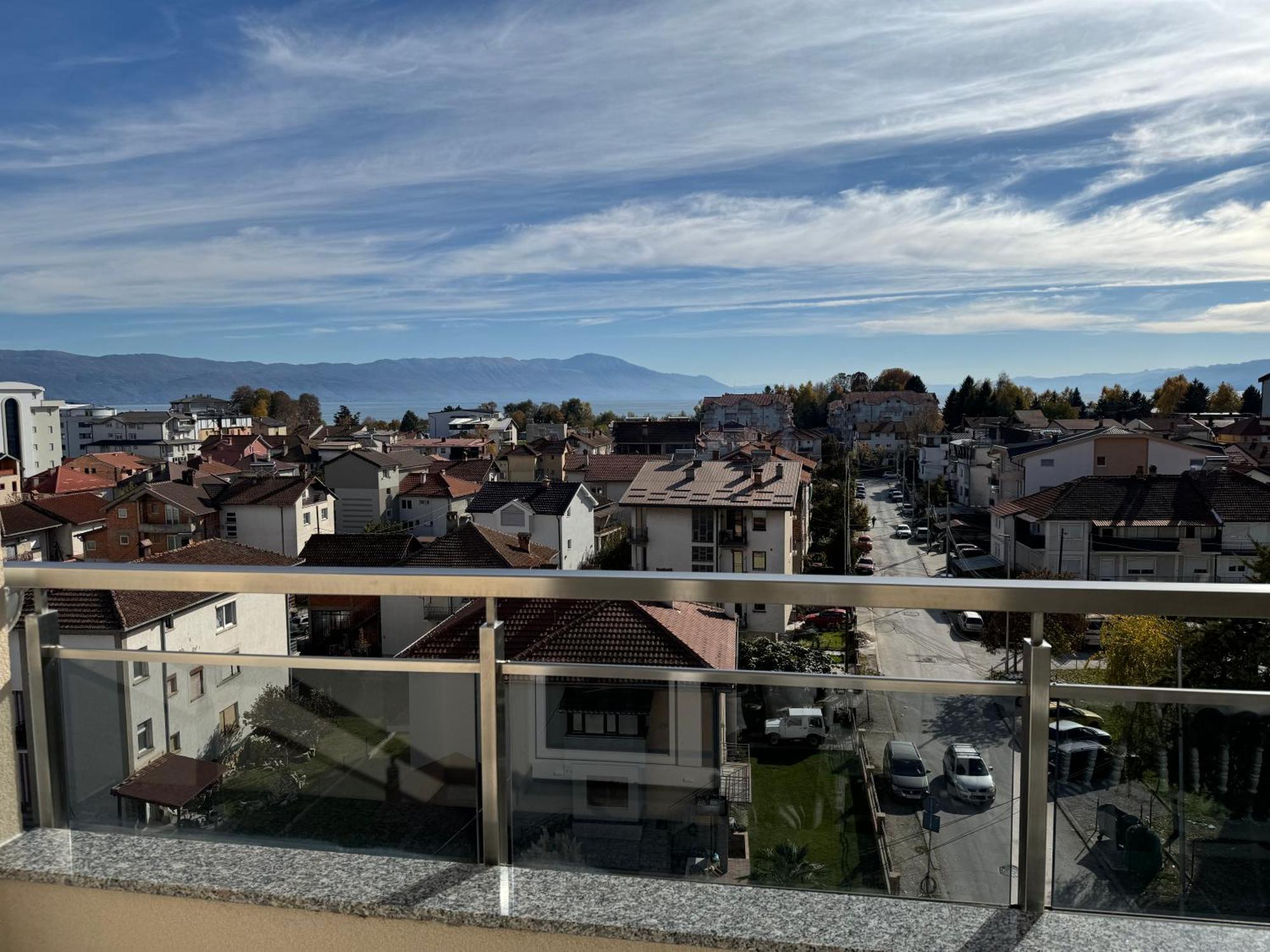 Hotel Majestic Struga Esterno foto
