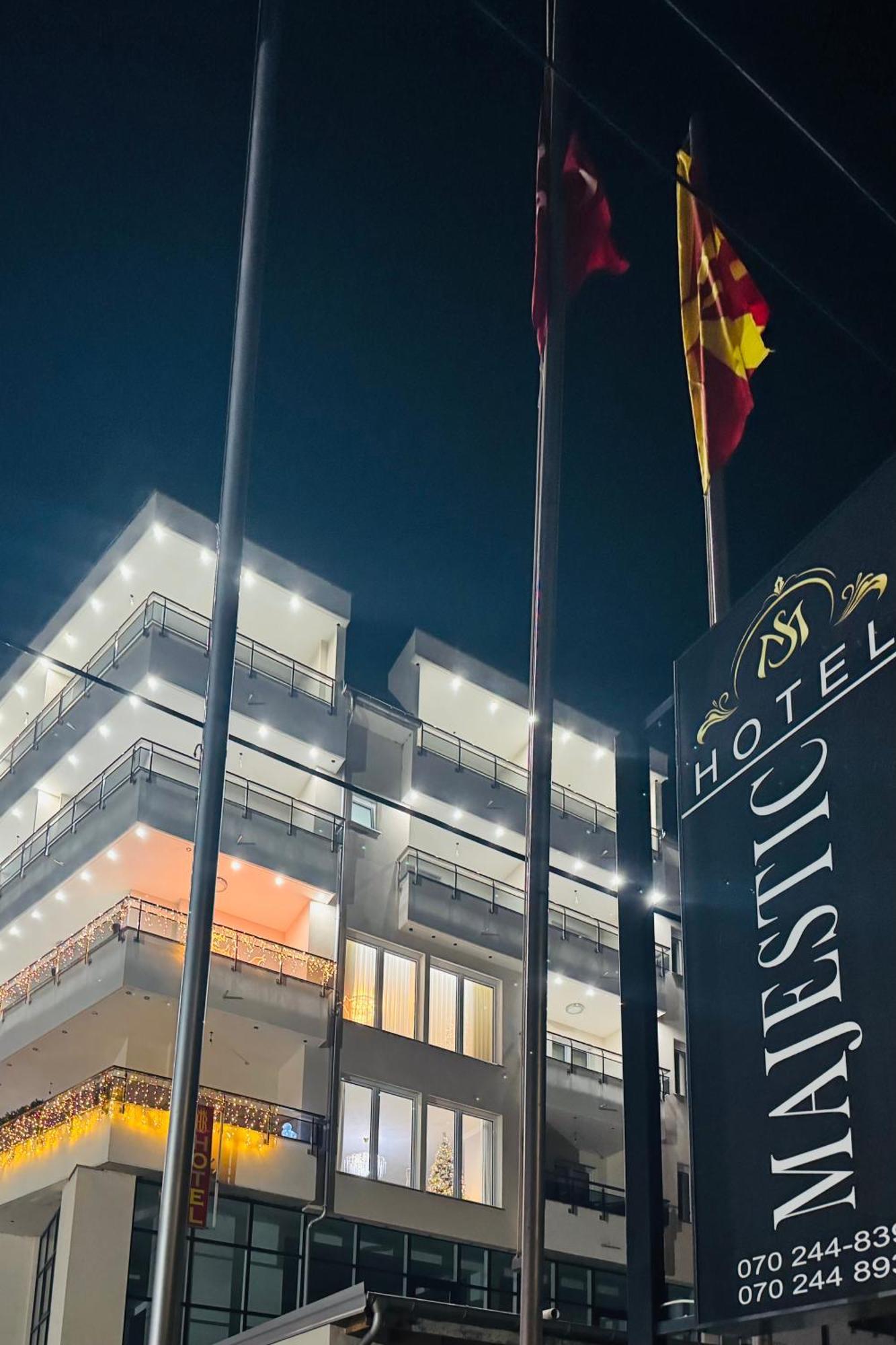 Hotel Majestic Struga Esterno foto