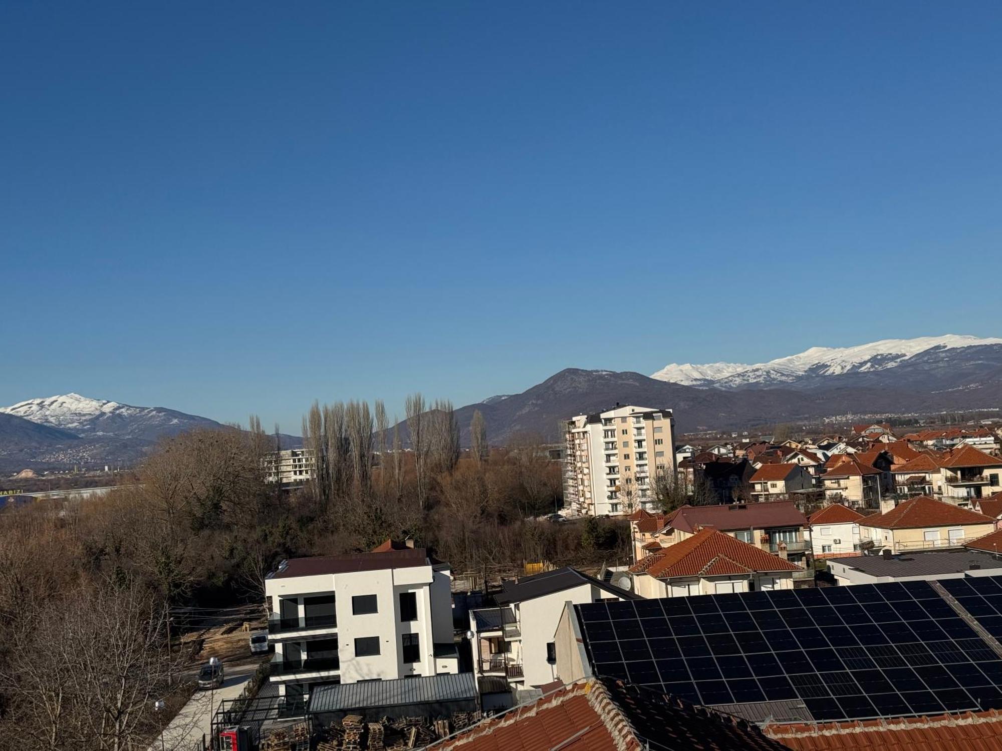 Hotel Majestic Struga Esterno foto